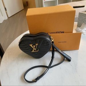 🖤 RARE🤍Louis Vuitton New Wave Heart Bag Black